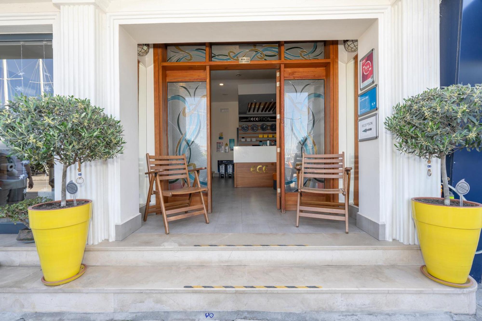 Ece Marina Suites Fethiye Eksteriør bilde