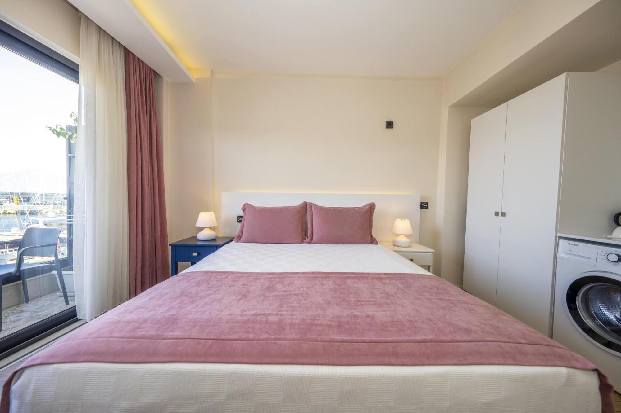Ece Marina Suites Fethiye Eksteriør bilde